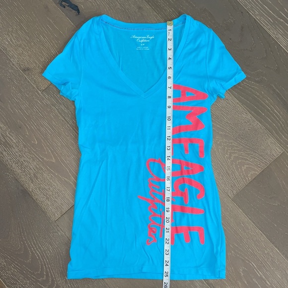 American Eagle Blue V-Neck T-Shirt Size S - Picture 5 of 6